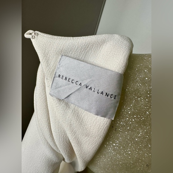 Rebecca Vallance "Billie" White Long Sleeve Gown. Stunning!!!!! Size 8 👰🏼♀️💍 - Picture 13 of 16